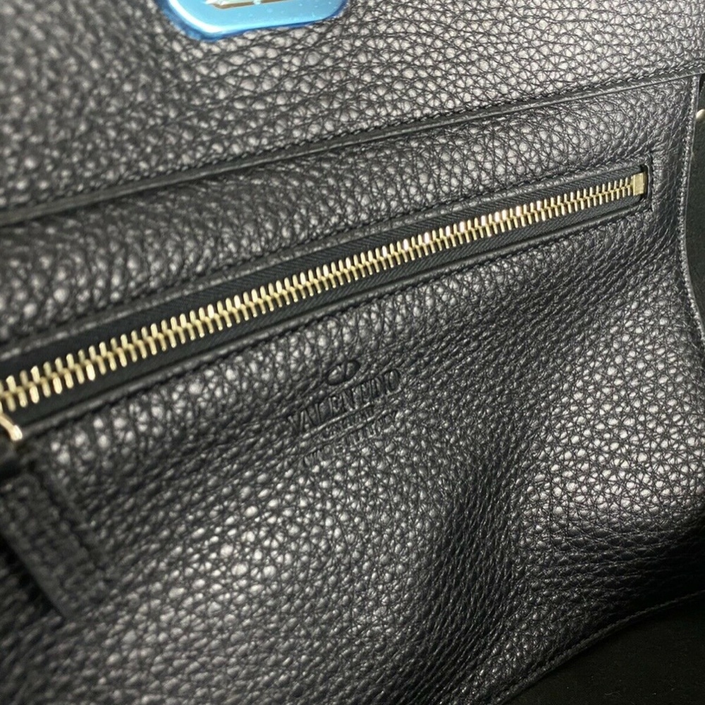 VALENTINO GARAVANI Medium Grain Leather Rockstud Tote Bag *Brand New* - Picture 11 of 12